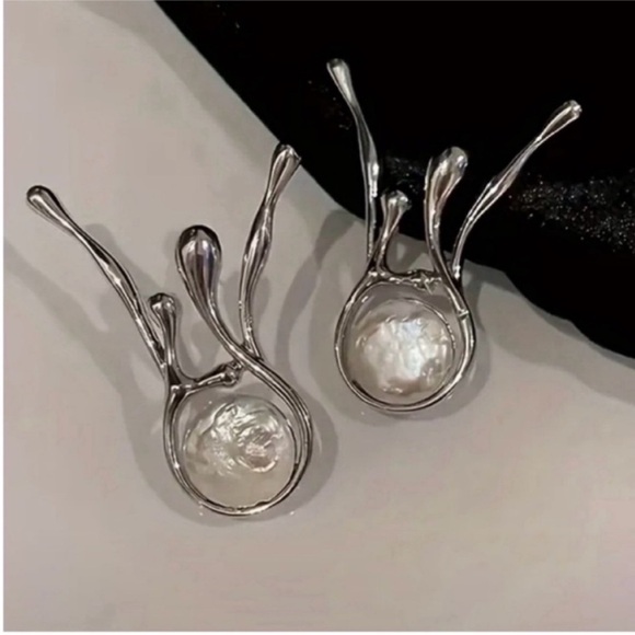 Elegant Silver and White Drop Earrings - Picture 3 of 4